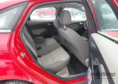 2012 Ford Focus Se z USA, uszkodzony, nr VIN 1FAHP3F2XCL220067